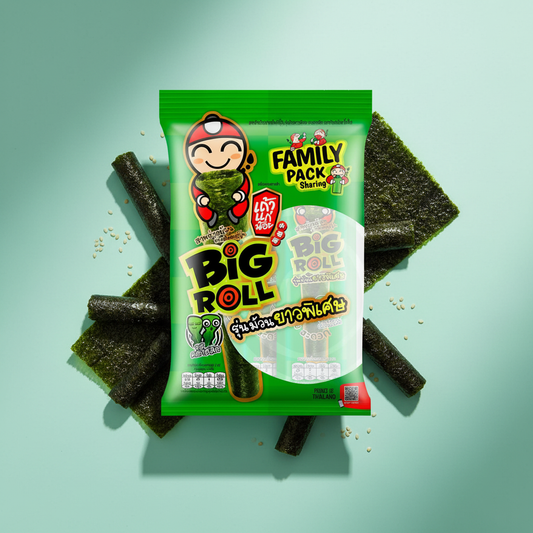 Tao Kae Noi Big Roll Seaweed Classic - Lifestyle Shot